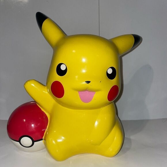 Pikachu piggy bank - Picture 1 of 9
